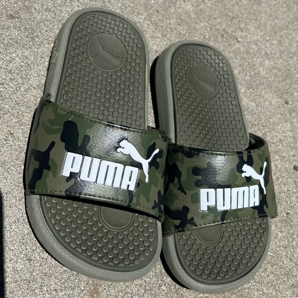 Puma kids slide